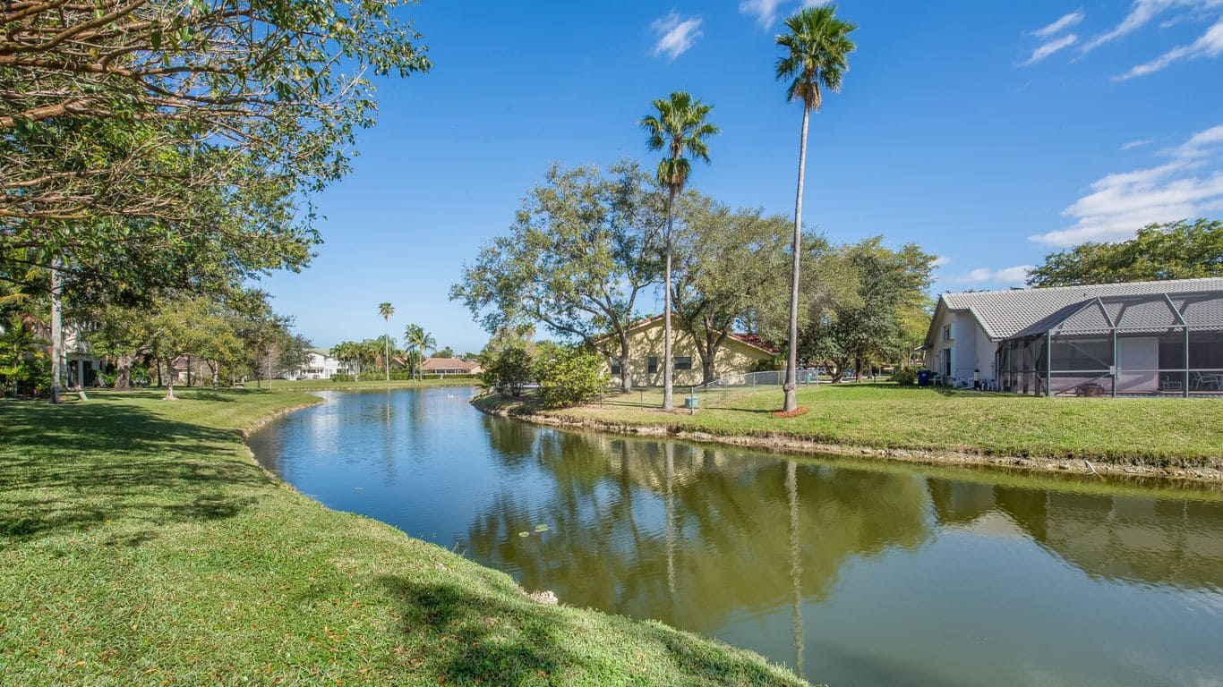 Coral Springs neighborhood served by Managed Homes Florida